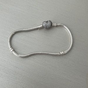 Supper cute Pandora heart bracelet!!!